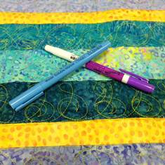 mark a quilt top, how to, tutorial, chalk, fabric pens, erasable pens, APQS, longarm quilting, longarm quilting tips