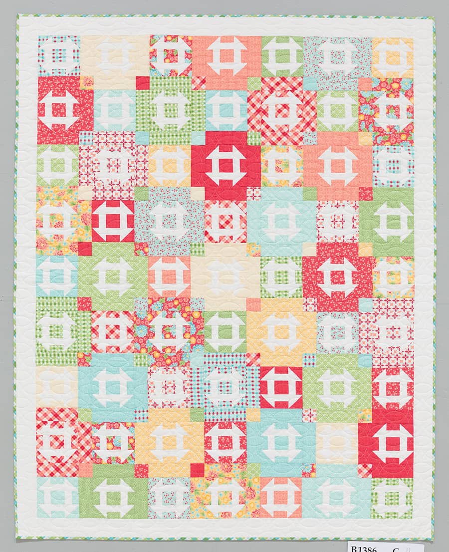 Free pattern: Summer Dash - full view of quilt pattern